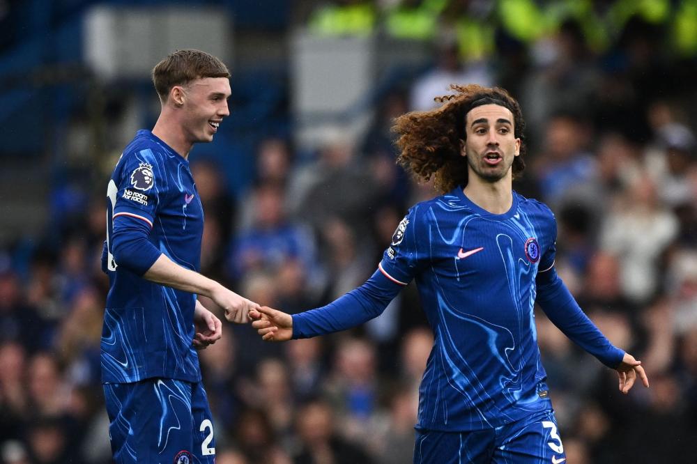 英媒：曼联准备引进阿劳霍，巴萨愿接受6000万欧元的报价.